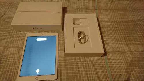 Ipad Air 2 Wifi + Cellular Gold 16GB like brand new !!